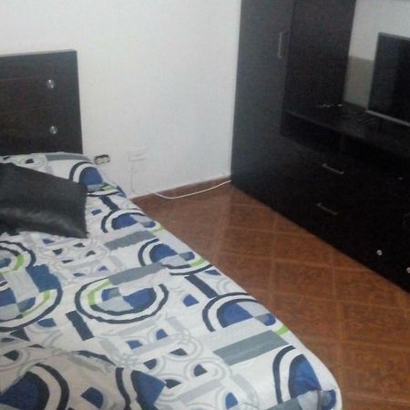 Habitacion Cerca Al Centro Medellín Zewnętrze zdjęcie