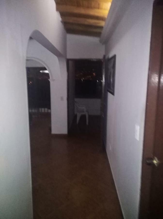 Habitacion Cerca Al Centro Medellín Zewnętrze zdjęcie